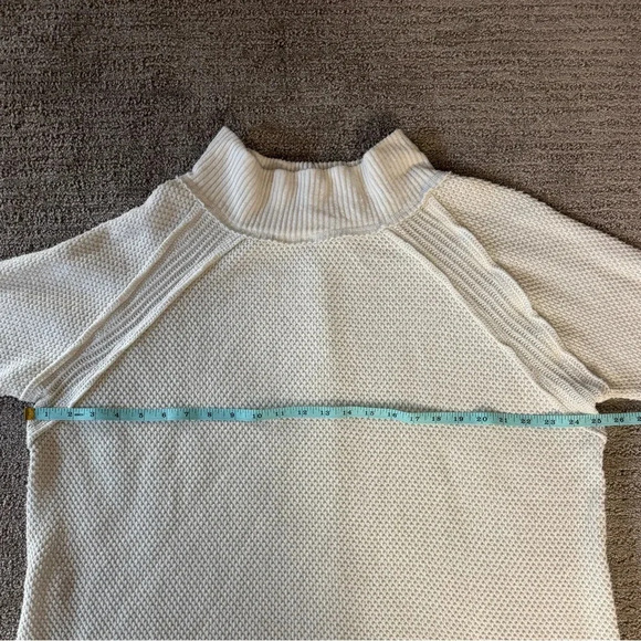 We the Free She’s a Keeper Off White/Ivory Tunic - Picture 7 of 9